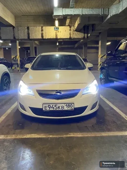 Opel Astra 1.6 AT, 2012