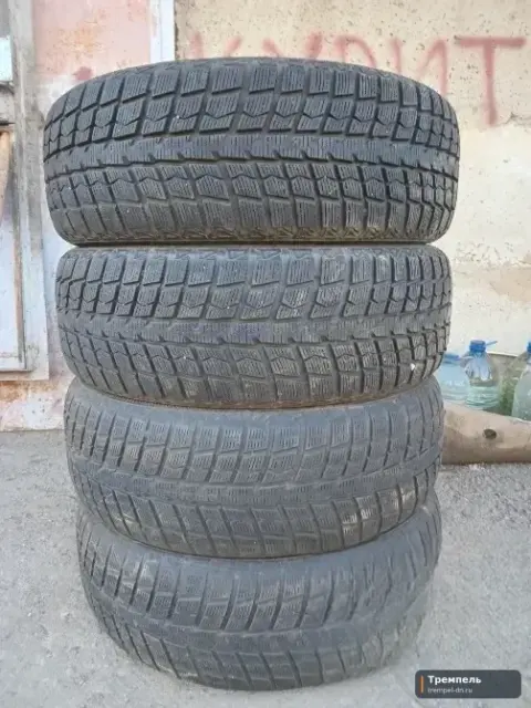 Продаю комплект зимней резины 235 55 R20